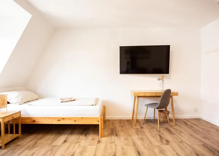 75qm 3-raum-wohnung In Ruhiger Umgebung Διαμέρισμα